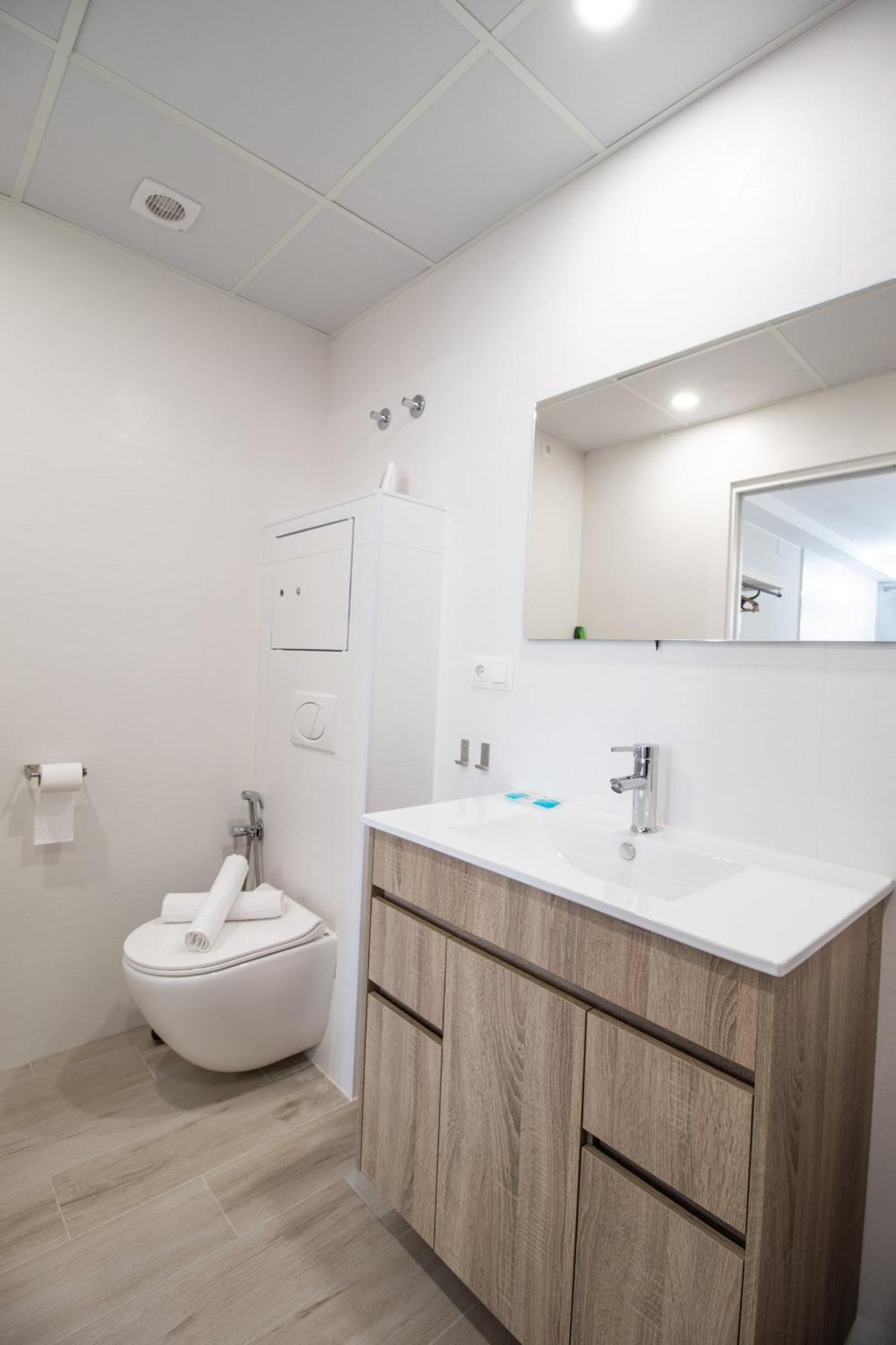 Nautical Flats By Concept Apartment Valencia Exterior photo