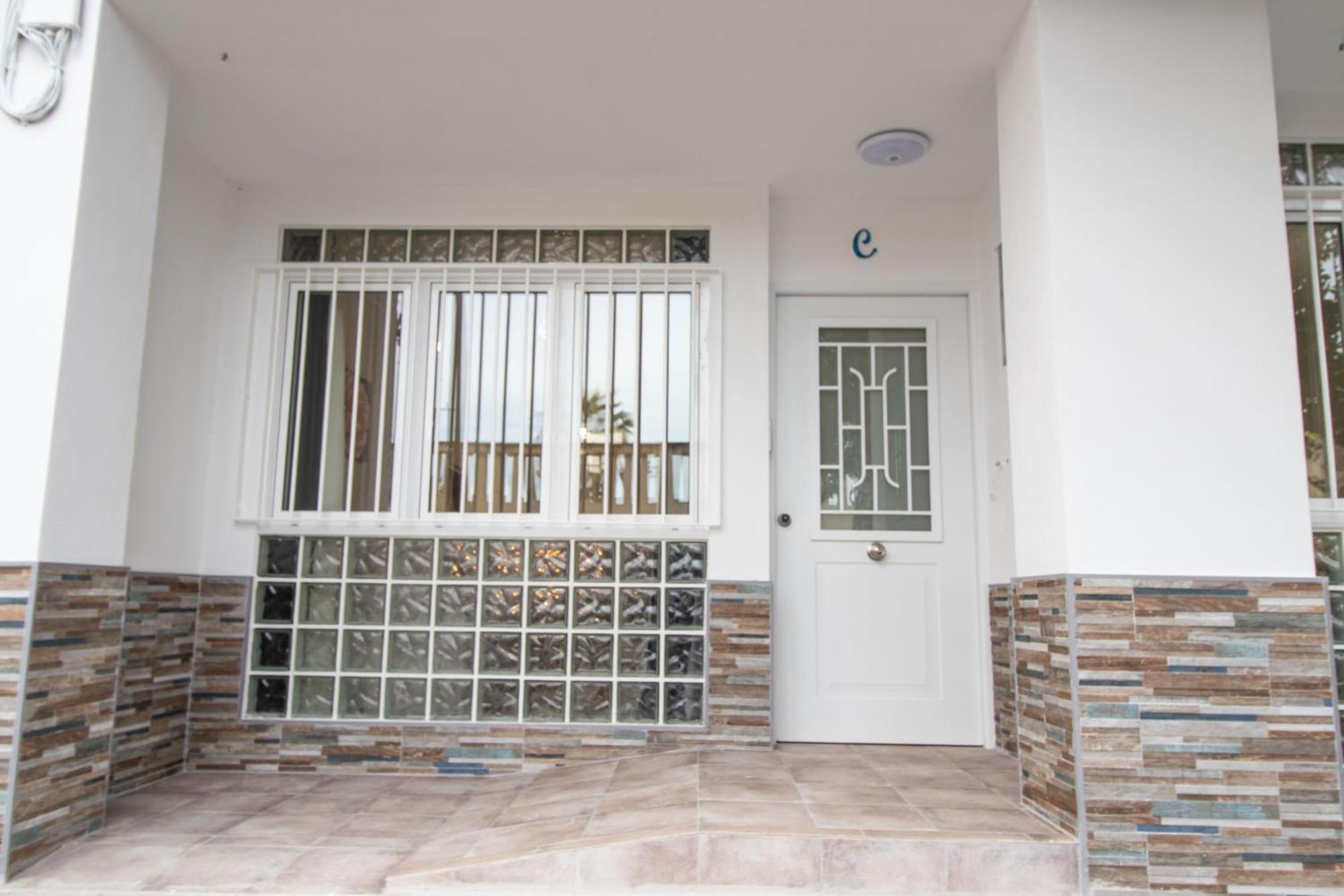 Nautical Flats By Concept Apartment Valencia Exterior photo